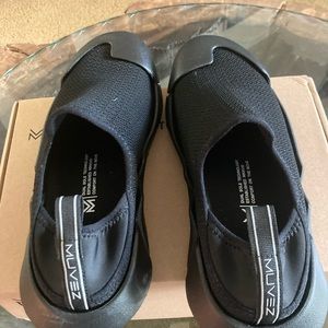 Muvez Slip Ons- READ DESCRIPTION